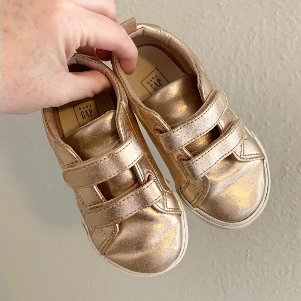 Baby GAP girls shoes